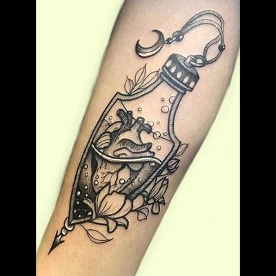 herz_flacon__tattoo_tattoostudio_freiburg