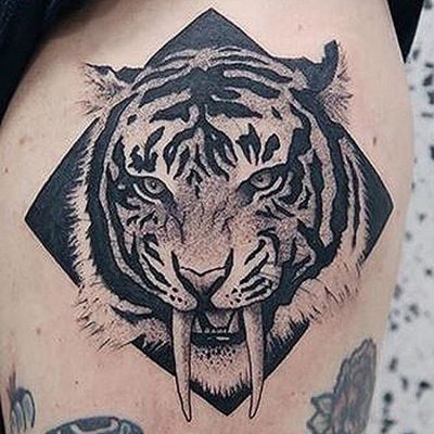 saebelzahn_tiger_tattoo_tattoostudio_freiburg